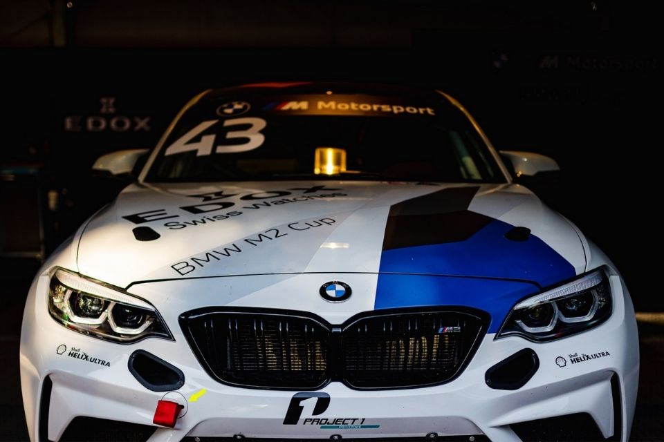 El relojero suizo Edox y BMW M Motorsport anuncian una amplia asociación.