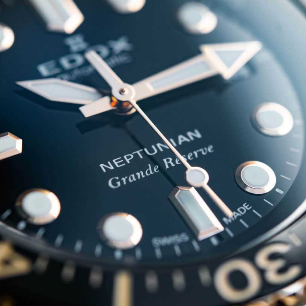 Powered by a brand new automatic calibre 808 offering a generous power reserve (réserve de marche in French) of 68 hours, the new Neptunian Grande Réserve models take the collection to a whole new level.